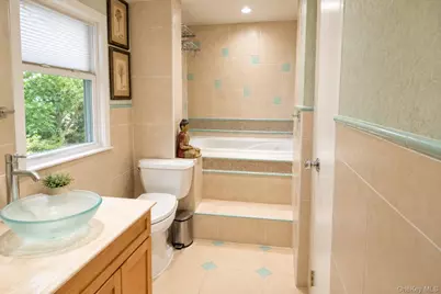 1035 Shore Acres Drive, Mamaroneck, NY 10543 - Photo 22