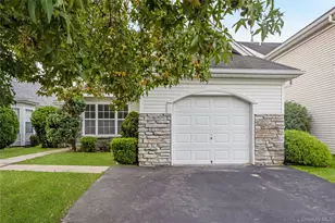 14 Sophia Dr, Middle Island, NY 11953 - Photo 2