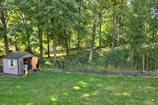 203 Wanamaker Ln, Nyack, NY 10960 - Photo 4
