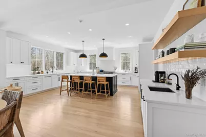 8 Sweetgrass Road, Westhampton, NY 11977 - Photo 6