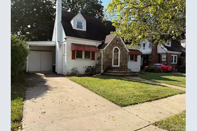 144 E Seaman Avenue, Freeport, NY 11520 - Photo 2