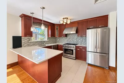 249-75 57th Avenue, Little Neck, NY 11362 - Photo 6
