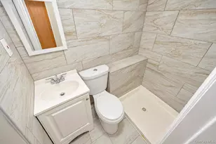 15 Harding Ave, Hicksville, NY 11801 - Photo 22