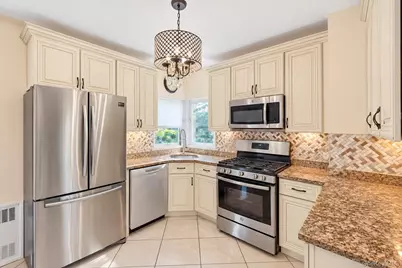 15 Harding Avenue, Hicksville, NY 11801 - Photo 2