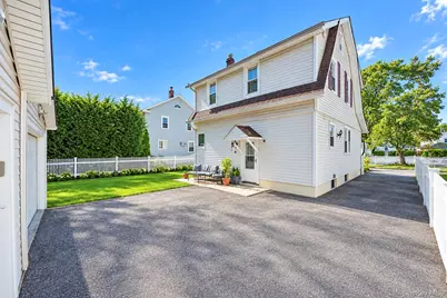 15 Harding Avenue, Hicksville, NY 11801 - Photo 26