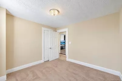 15 Harding Avenue, Hicksville, NY 11801 - Photo 16