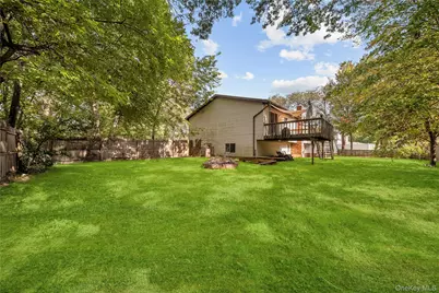 14 Mineola Street, Holtsville, NY 11742 - Photo 40