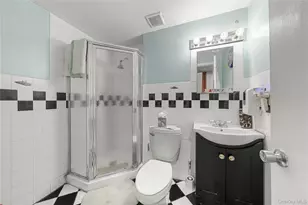 14 Mineola St, Holtsville, NY 11742 - Photo 30