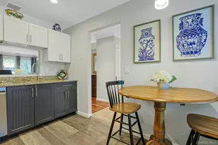 172 Woods Brooke Cir, Ossining, NY 10562 - Photo 14