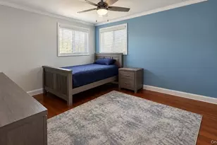 33-12 211th St, Bayside, NY 11361 - Photo 24