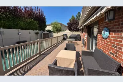 3312 211th Street, Bayside, NY 11361 - Photo 34
