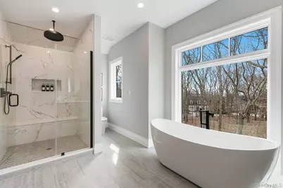 1355 Little Peconic Bay Road, Cutchogue, NY 11935 - Photo 14