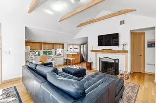 2 Gardiner Dr, Amagansett, NY 11930 - Photo 8