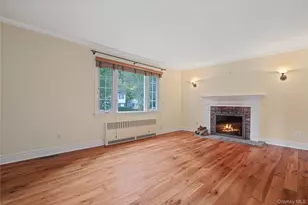 29 Coralyn Ave, White Plains, NY 10605 - Photo 4