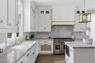 51 School Lane, Lloyd Harbor, NY 11743 - Photo 10
