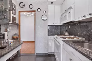 2475 E 11th St, Brooklyn, NY 11235 - Photo 6