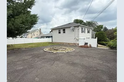3 Soundview Street, New Rochelle, NY 10805 - Photo 2