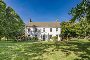 61 N Cartwright Rd, Shelter Island, NY 11964 - Photo 2