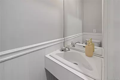 51 Sunrise Terrace, Yonkers, NY 10703 - Photo 12