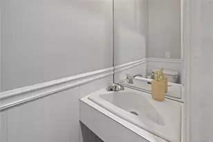 51 Sunrise Ter, Yonkers, NY 10703 - Photo 12
