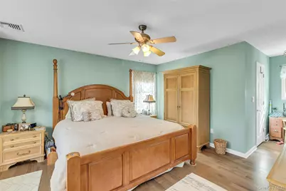 2084 Sherman Avenue, Merrick, NY 11566 - Photo 20