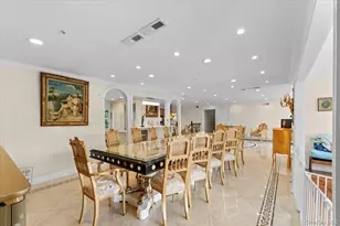 6 Channel Dr, Great Neck, NY 11024 - Photo 18