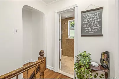 6409 Catalpa Avenue, Ridgewood, NY 11385 - Photo 18
