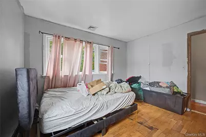 7 Cabot Avenue, White Plains, NY 10523 - Photo 18