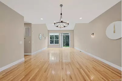 2305 Townhome Way, Huntington Station, NY 11746 - Photo 10
