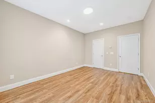 2305 Townhome Wy, Huntington Station, NY 11746 - Photo 22
