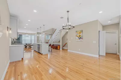 2305 Townhome Way, Huntington Station, NY 11746 - Photo 6