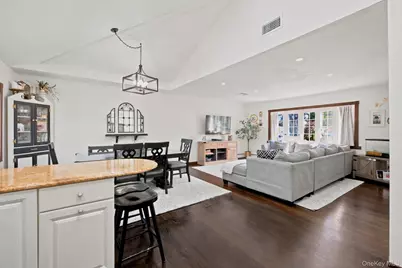 2125 Franklin Avenue, East Meadow, NY 11554 - Photo 6