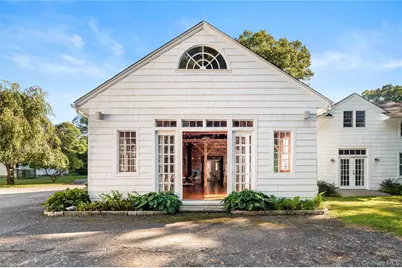 9 Cole Drive, Armonk, NY 10504 - Photo 12