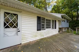 11 Stanley Dr, Pawling, NY 12564 - Photo 4