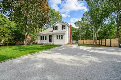 34 Pinelawn Avenue, Shirley, NY 11967 - Photo 6
