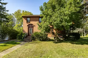 17 N Brett St, Beacon, NY 12508 - Photo 2