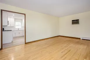 60 Smith St, Glen Cove, NY 11542 - Photo 8