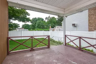 60 Smith St, Glen Cove, NY 11542 - Photo 30