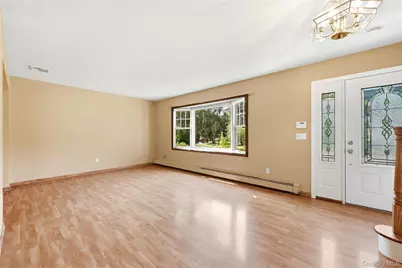901 Liberty Street, Bohemia, NY 11716 - Photo 4