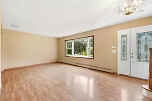 901 Liberty St, Bohemia, NY 11716 - Photo 4