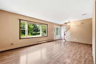 901 Liberty St, Bohemia, NY 11716 - Photo 6