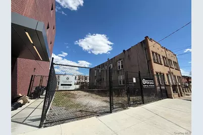 465 A Cleveland Street, Brooklyn, NY 11208 - Photo 2