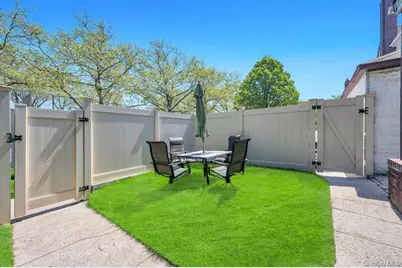 164-26 Grand Central Parkway, Jamaica, NY 11432 - Photo 8