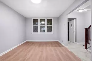 946 E 215th St, Bronx, NY 10469 - Photo 8
