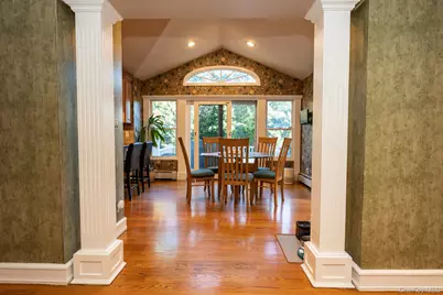 442 Wolf Hill Road, Dix Hills, NY 11746 - Photo 4