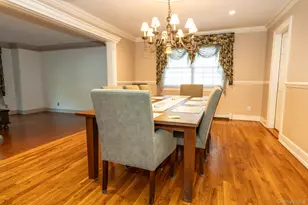 442 Wolf Hill Rd, Dix Hills, NY 11746 - Photo 16