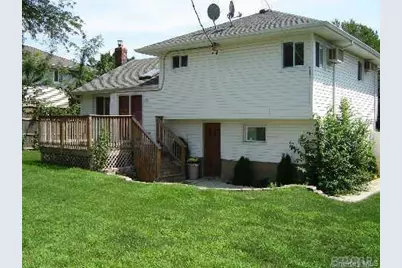 8 Debora Drive, Plainview, NY 11803 - Photo 2