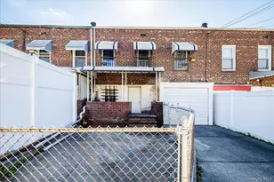 183-11 Dunlop Ave, Saint Albans, NY 11412 - Photo 20