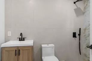 443 Effingham Ave, Bronx, NY 10473 - Photo 18