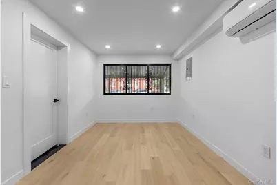 443 Effingham Avenue, Bronx, NY 10473 - Photo 10